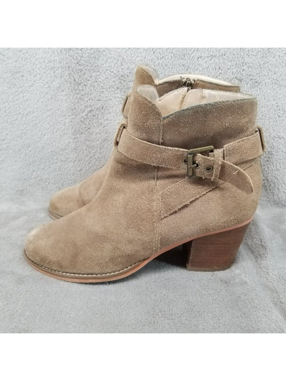 Sole Society Shoes Womens 7.5 Tan Suede Buckle Block Ankle Boots *Read*